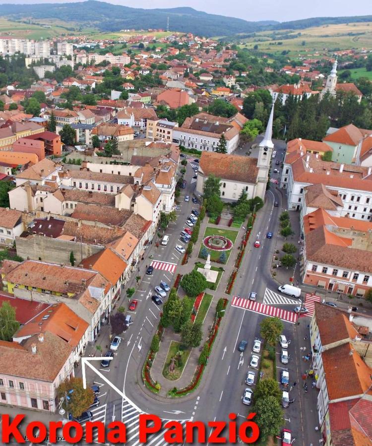 Bed and Breakfast Korona Panzió Odorheiu Secuiesc Exterior foto