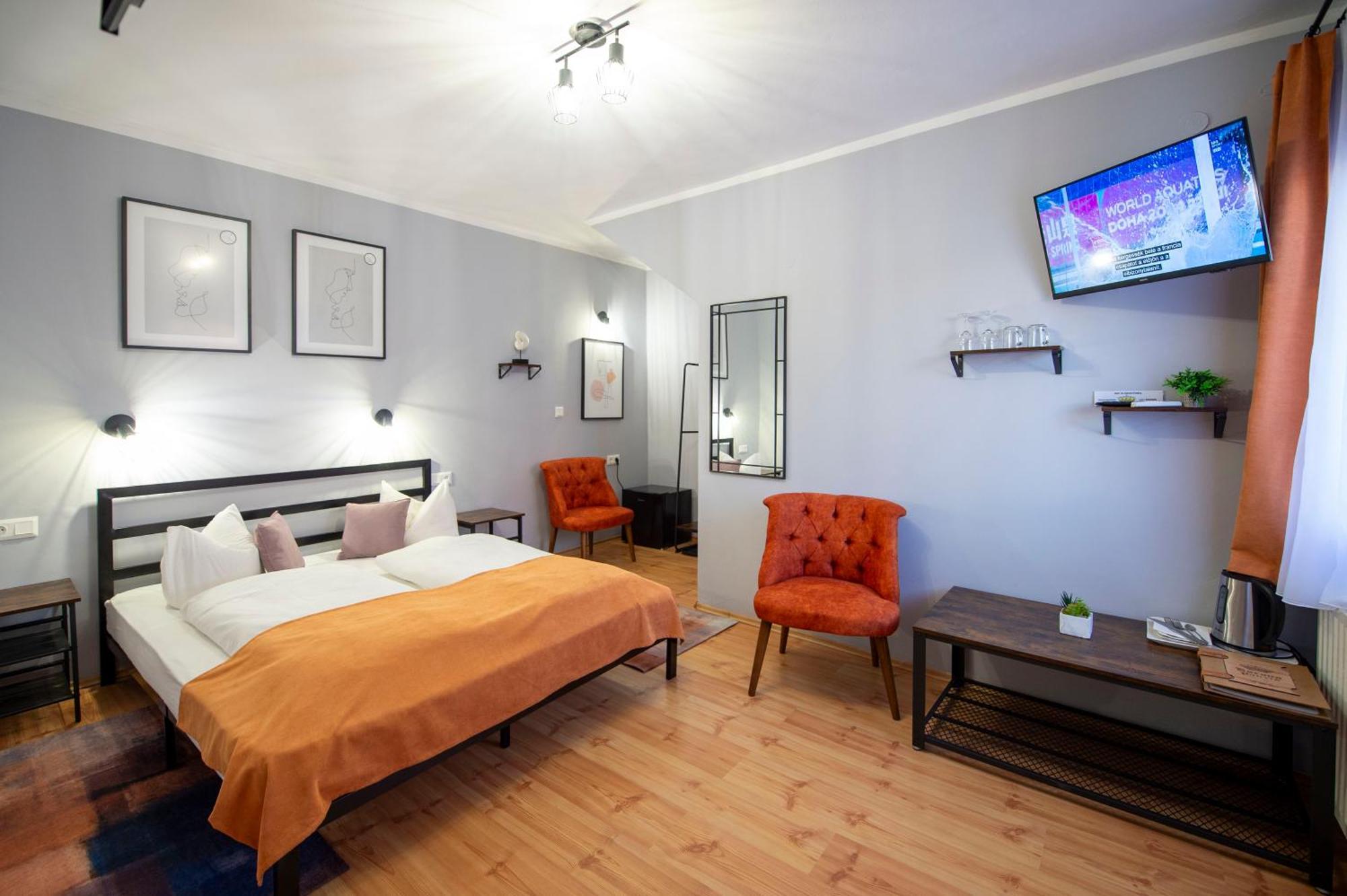 Bed and Breakfast Korona Panzió Odorheiu Secuiesc Exterior foto